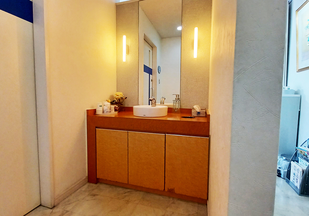 パウダールーム